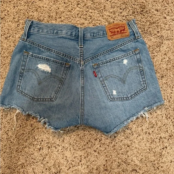 ✨2 for $35 ALL SHORTS!✨ 501® ORIGINAL FIT HIGH RISE WOMEN'S SHORTS 26 (US 2) - Picture 6 of 7